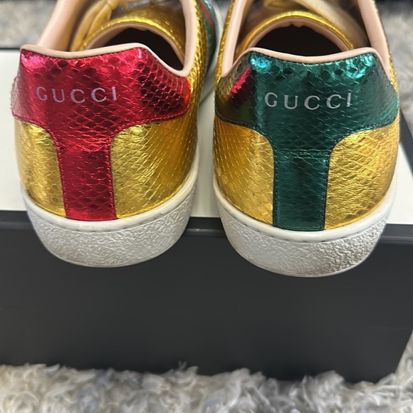 GUCCI. Men’s Metallic Gold & Silver sneaker. Original box & dust bags included. - Picture 6 of 9